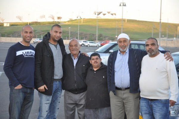  بالصور: إنطلاق فوج جديد من معتمري مدينة يافا إلى الديار الحجازية 